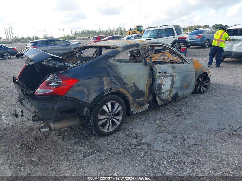 2012 HONDA ACCORD VIN: 1HGCS1B38CA009064
