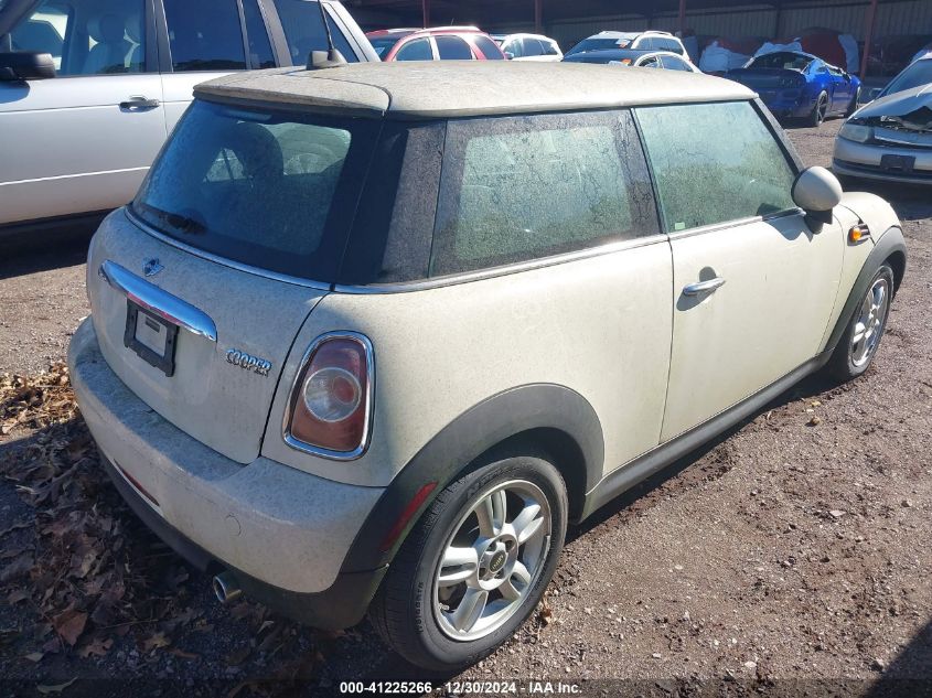 2013 MINI HARDTOP VIN: WMWSU3C57DT681636