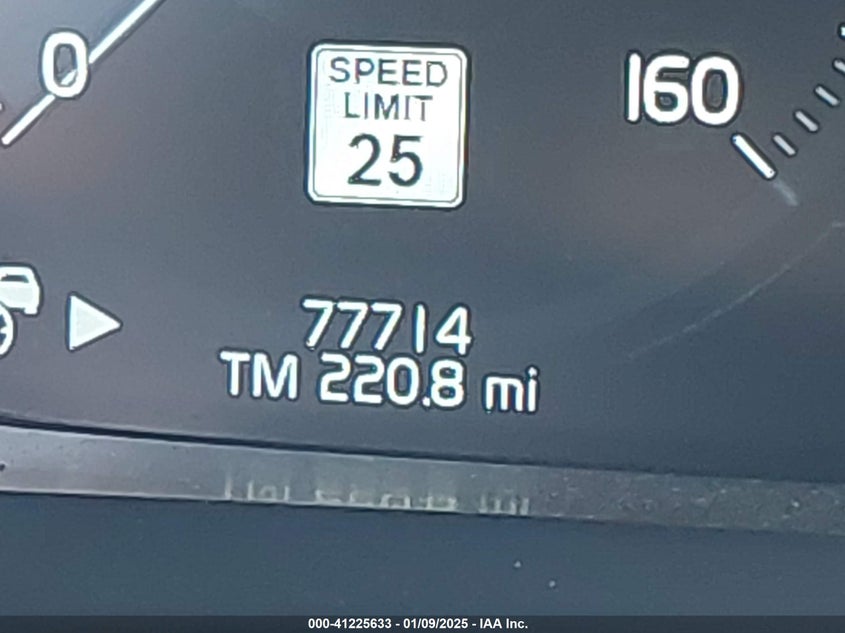 2018 VOLVO XC90 T6 MOMENTUM - YV4A22PK5J1345602