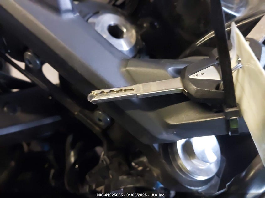 2023 KAWASAKI EX650 R - ML5EXER10PDA81737