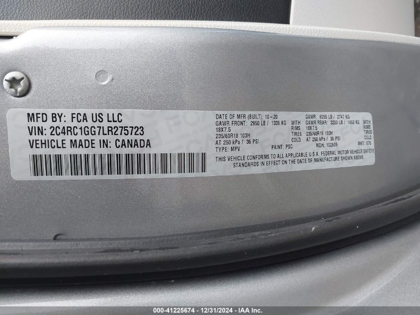 VIN 2C4RC1GG7LR275723 2020 Chrysler Pacifica, Limited no.9