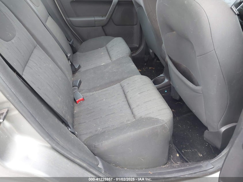 2008 FORD FOCUS VIN: 1FAHP35NX8W217090