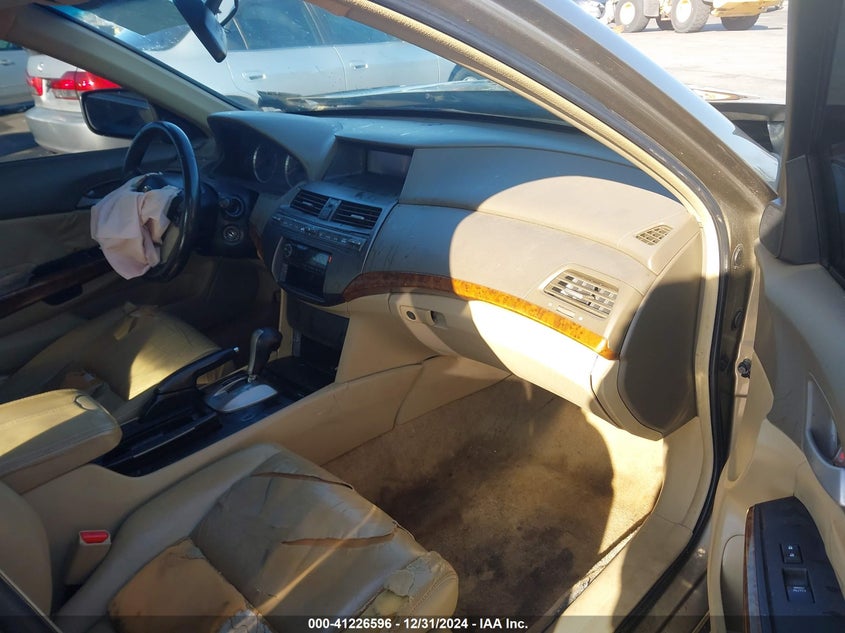 2009 HONDA ACCORD VIN: 1HGCP26859A121519