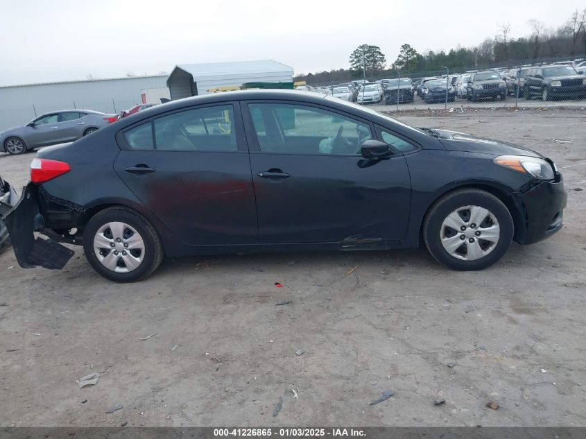 VIN KNAFK4A63F5400965 2015 KIA Forte, LX no.13