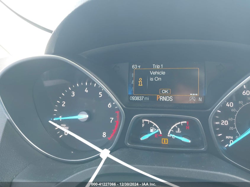 VIN 1FMCU0GD6JUA42396 2018 FORD ESCAPE SE