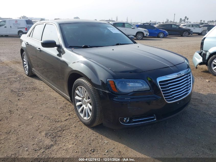 VIN 2C3CCAAG9DH657200 2013 Chrysler 300, Motown no.1