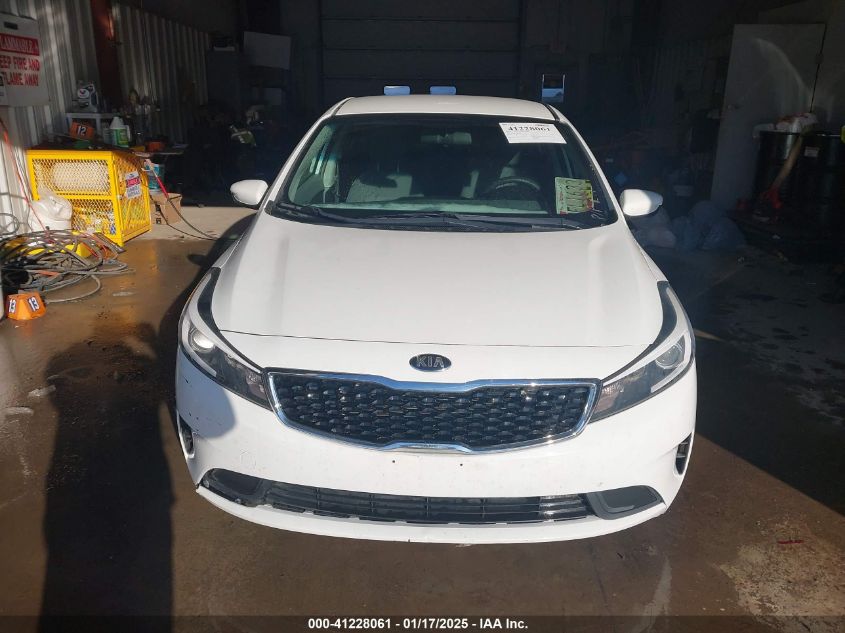2018 Kia Forte Lx VIN: 3KPFK4A7XJE271812 Lot: 41228061