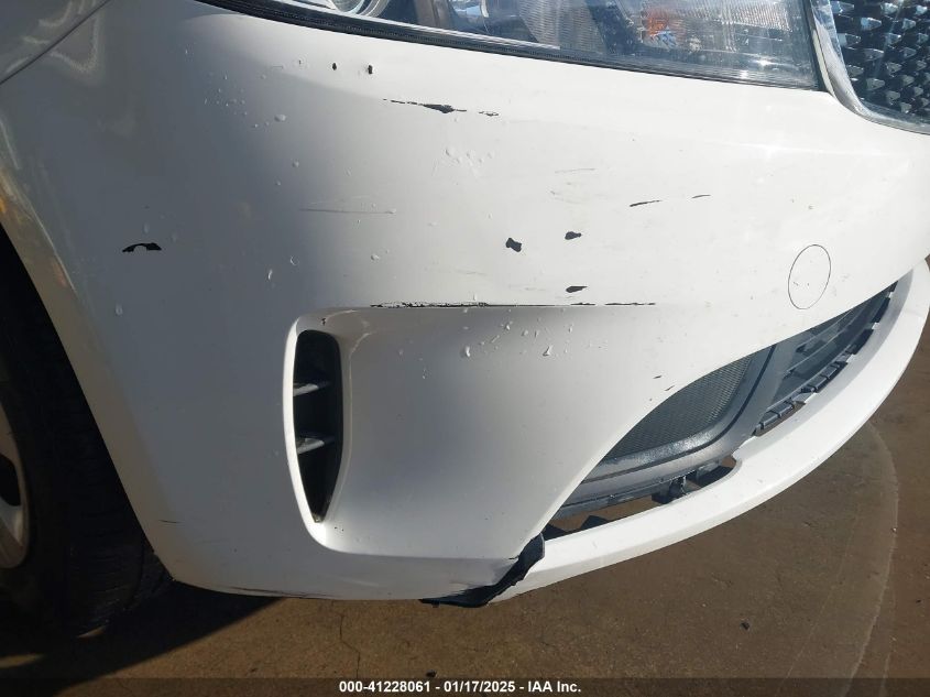 2018 Kia Forte Lx VIN: 3KPFK4A7XJE271812 Lot: 41228061