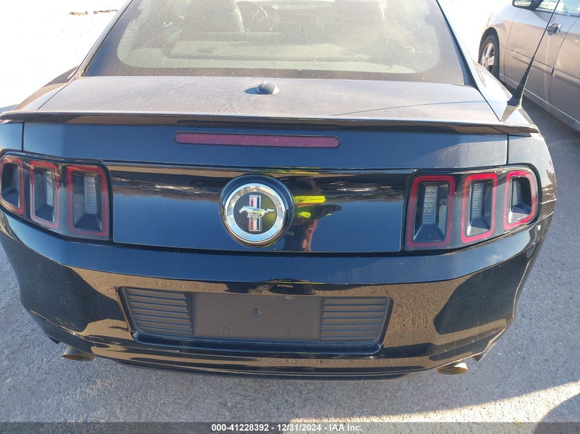 2014 Ford Mustang V6 Premium VIN: 1ZVBP8AMXE5303458 Lot: 41228392