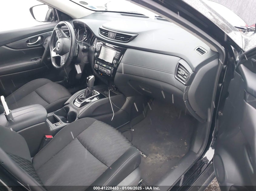 2018 NISSAN ROGUE SV - KNMAT2MV8JP609746