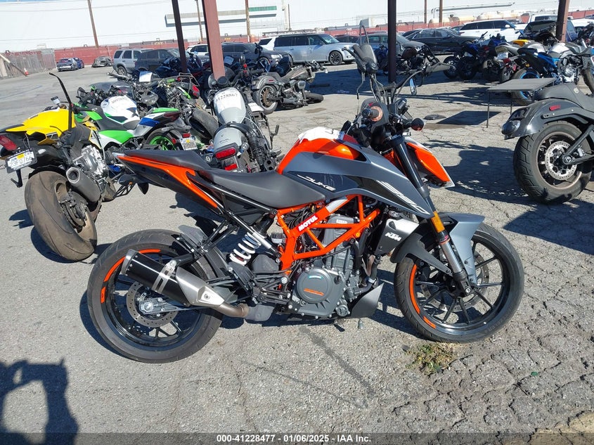 2023 KTM 390 DUKE - MD2JPJ407PC227396