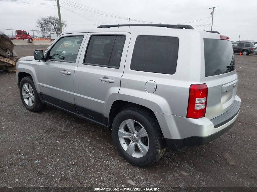 VIN 1C4NJPFAXDD260397 2013 JEEP PATRIOT no.3