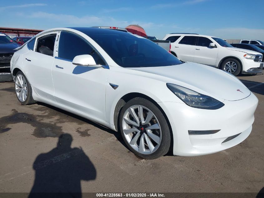 VIN 5YJ3E1EA8JF053084 2018 TESLA MODEL 3 no.1