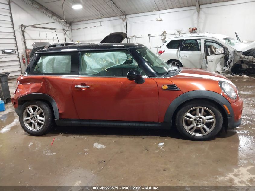 2012 Mini Cooper VIN: WMWSU3C59CT260953 Lot: 41228571