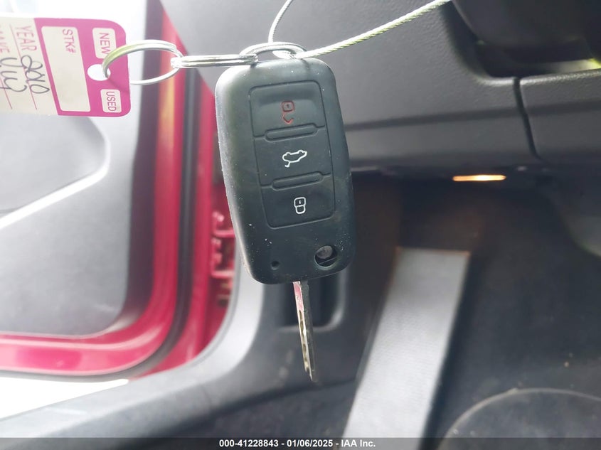 2010 VOLKSWAGEN JETTA VIN: 3VWJZ7AJ0AM009626