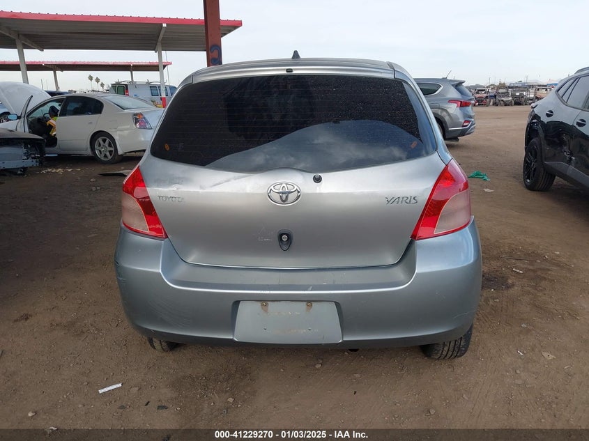 2008 Toyota Yaris VIN: JTDJT923985174655 Lot: 41229270