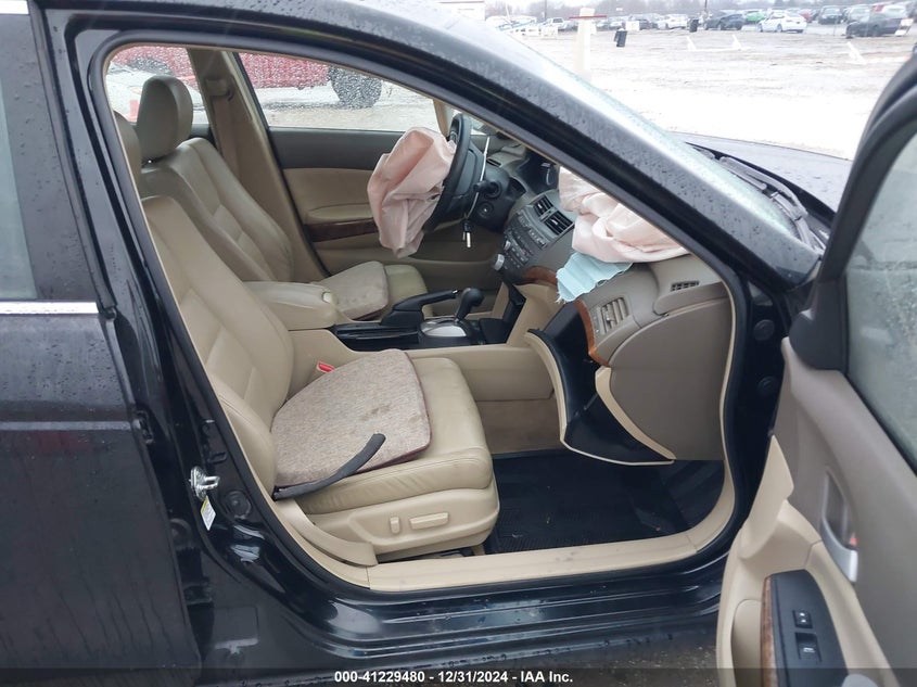 2008 HONDA ACCORD VIN: 1HGCP36878A000916