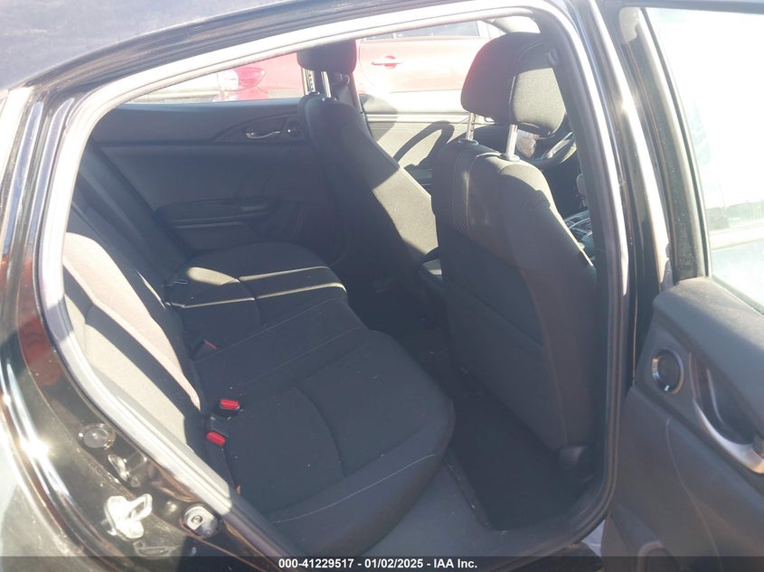 2019 HONDA CIVIC VIN: SHHFK7H68KU226778