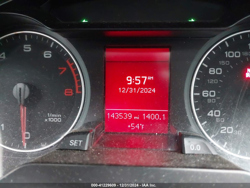 2010 AUDI A4 VIN: WAUAFAFL9AN038497