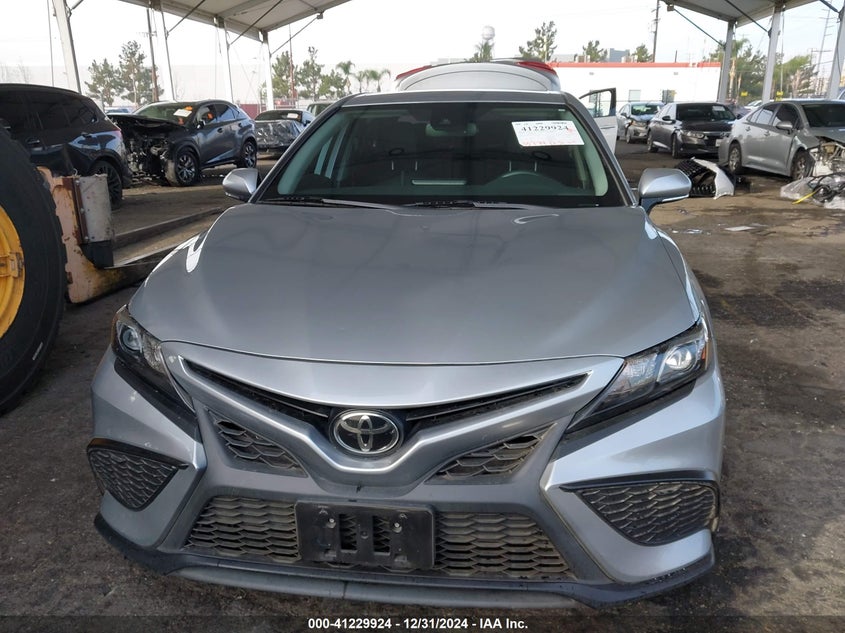2022 TOYOTA CAMRY VIN: 4T1T11AK1NU702002