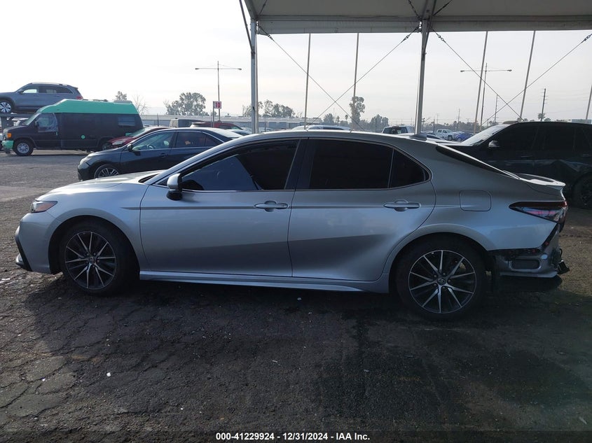 2022 TOYOTA CAMRY VIN: 4T1T11AK1NU702002
