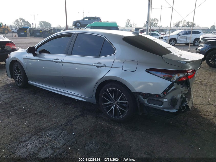 2022 TOYOTA CAMRY VIN: 4T1T11AK1NU702002