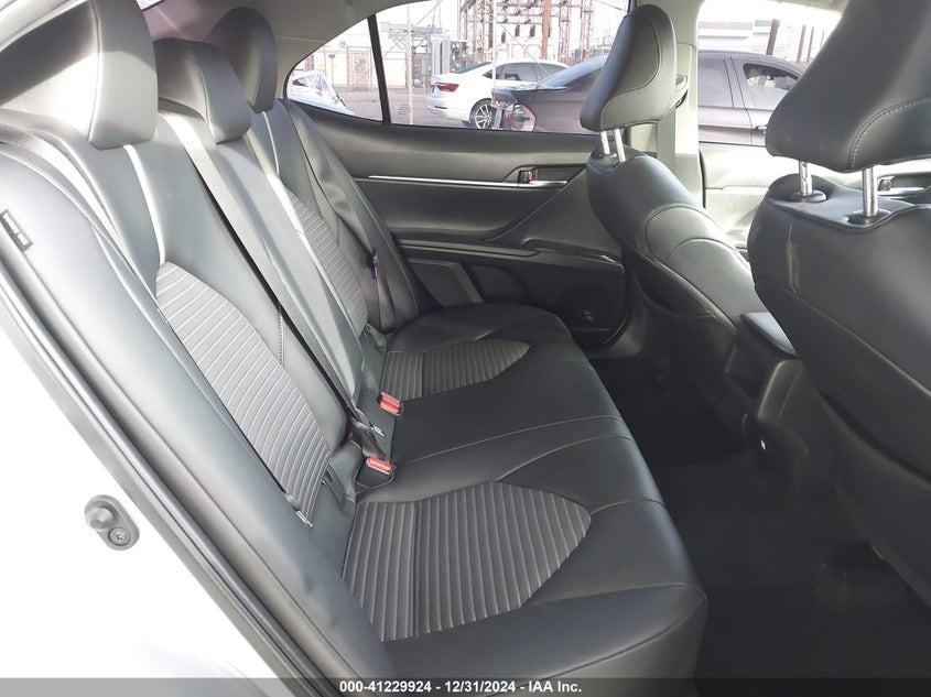 2022 TOYOTA CAMRY VIN: 4T1T11AK1NU702002