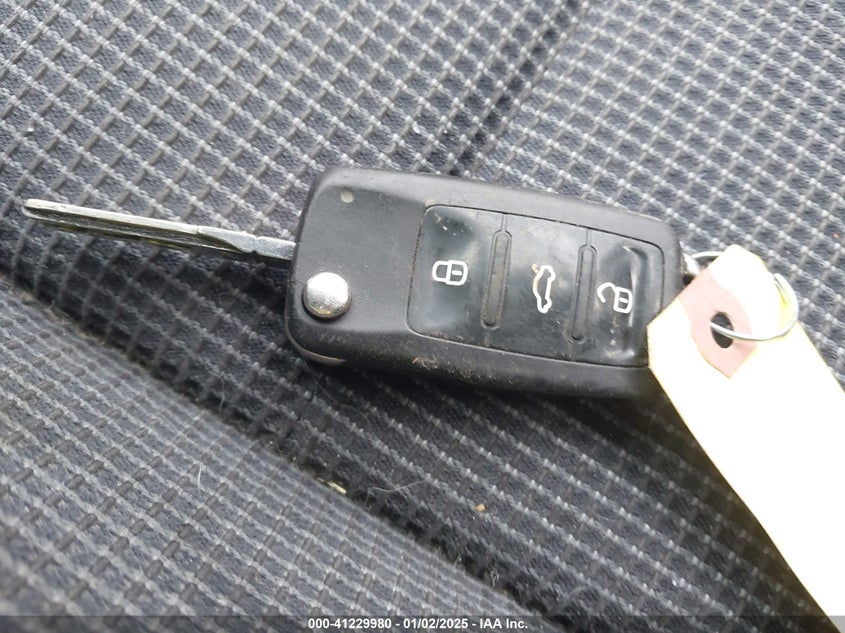 2013 VOLKSWAGEN GOLF 2.5L 4-DOOR - WVWDB7AJ7DW136155