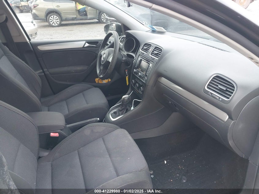 2013 VOLKSWAGEN GOLF 2.5L 4-DOOR - WVWDB7AJ7DW136155