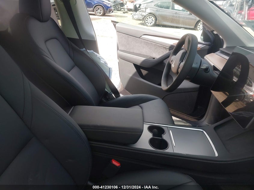 2025 TESLA MODEL Y(VIN: 7SAYGDED0SF248872