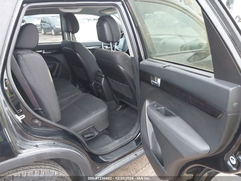 2015 KIA SORENTO LX V6 - 5XYKTDA75FG649766