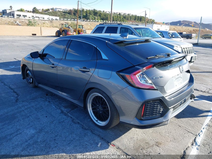 2018 HONDA CIVIC VIN: SHHFK7H59JU432651