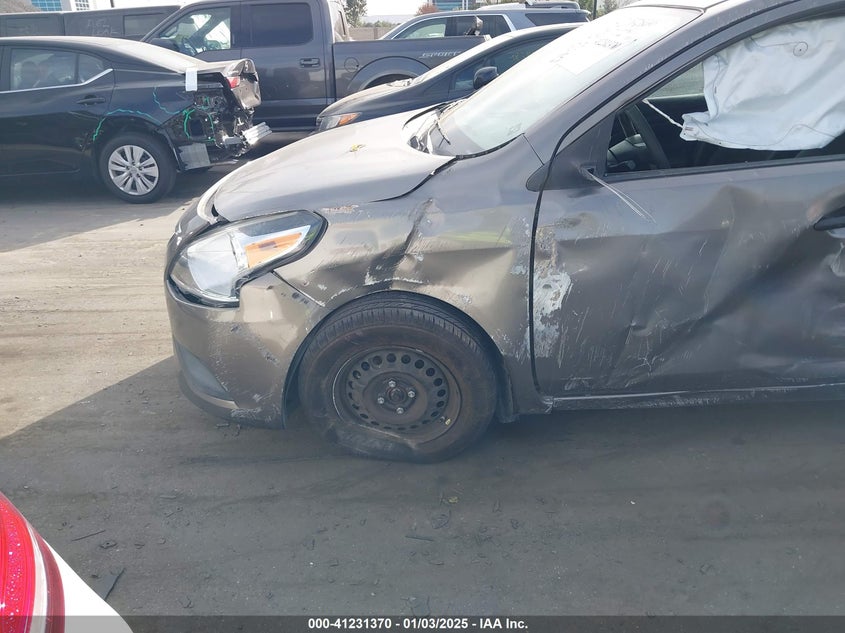 2015 NISSAN VERSA S/S PLUS/SV/SL - 3N1CN7AP5FL933684