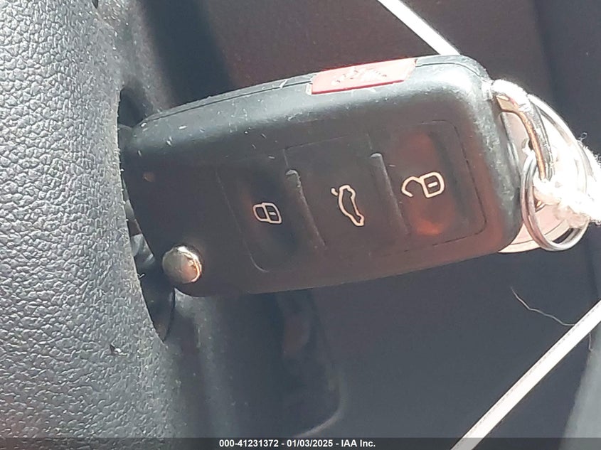 2015 VOLKSWAGEN JETTA VIN: 3VW2K7AJ4FM284464