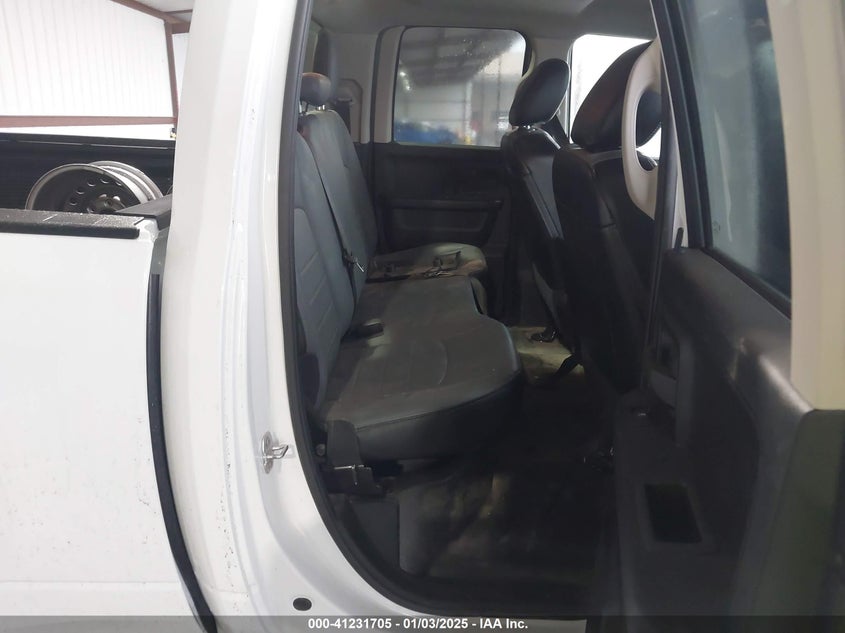 2022 RAM 1500 CLASSIC VIN: 1C6RR7FG5NS163403