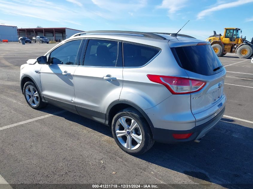 VIN 1FMCU0GX9FUC14132 2015 Ford Escape, SE no.3