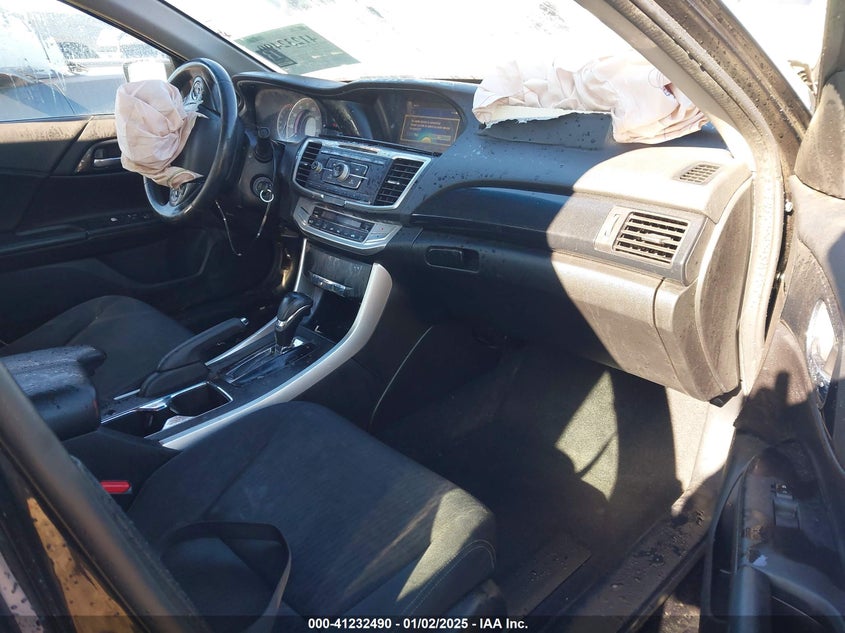 2015 HONDA ACCORD VIN: 1HGCR2F54FA053063
