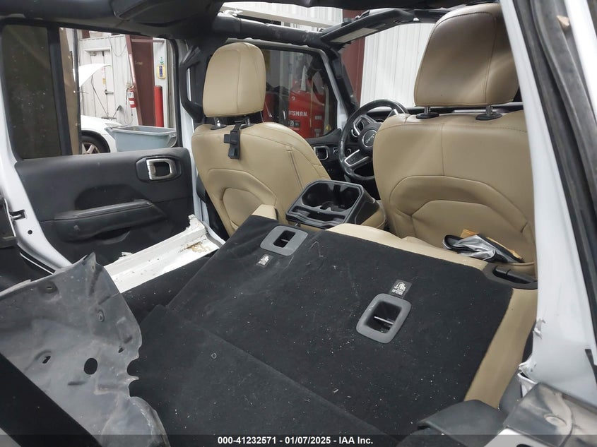 2018 JEEP WRANGLER UNLIMITED SAHARA 4X4 - 1C4HJXEG9JW209167