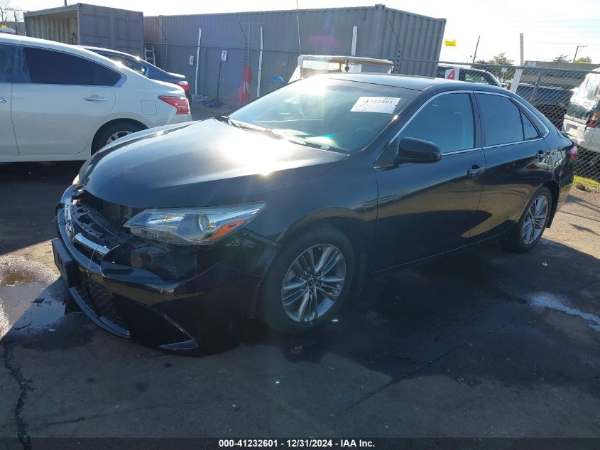 VIN 4T1BF1FK5FU953757 2015 Toyota Camry, SE no.2