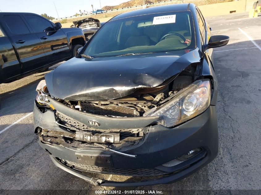 VIN KNAFX4A83F5340074 2015 KIA Forte, EX no.12