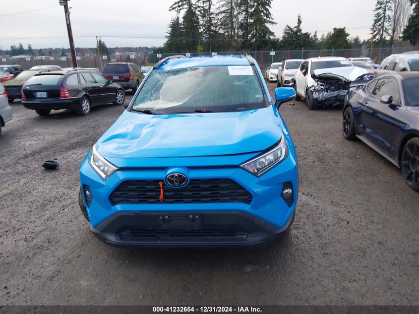 2021 TOYOTA RAV4 XLE/XLE PREMIUM - 2T3P1RFV6MW161960