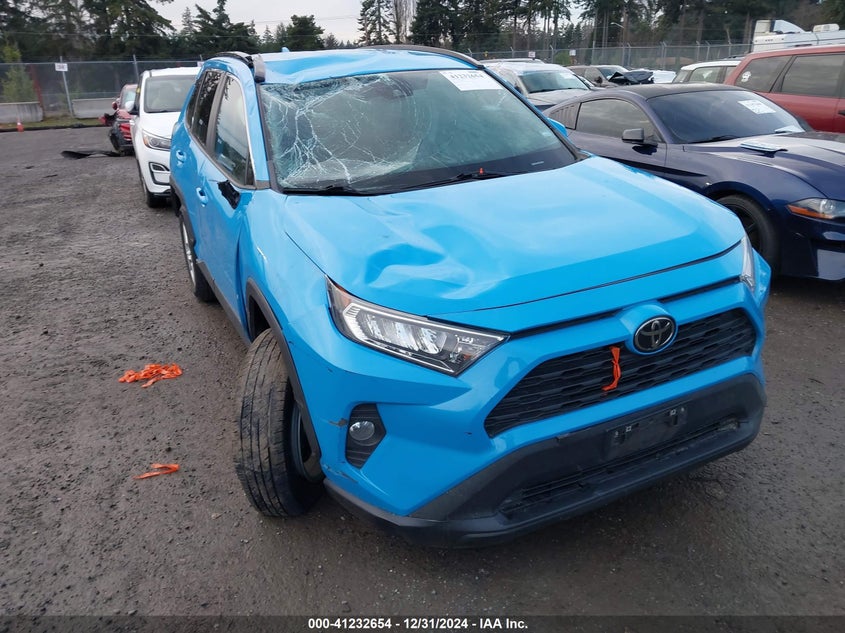 2021 TOYOTA RAV4 XLE/XLE PREMIUM - 2T3P1RFV6MW161960