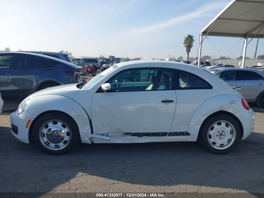 2015 VOLKSWAGEN BEETLE 1.8T CLASSIC - 3VWF17AT0FM607009