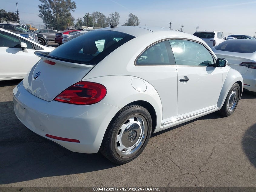 2015 VOLKSWAGEN BEETLE 1.8T CLASSIC - 3VWF17AT0FM607009