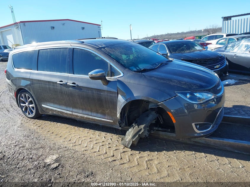 Vin: 2c4rc1gg3jr186888, lot: 41723312, chrysler pacifica limited 2018 img_1
