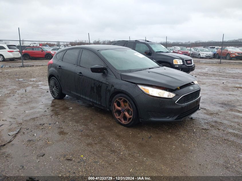 VIN 1FADP3K25JL252099 2018 FORD FOCUS no.1