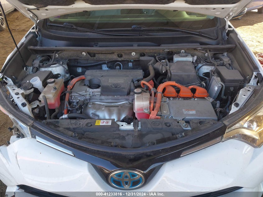 2018 TOYOTA RAV4 HYBRID XLE - JTMRJREV1JD169130