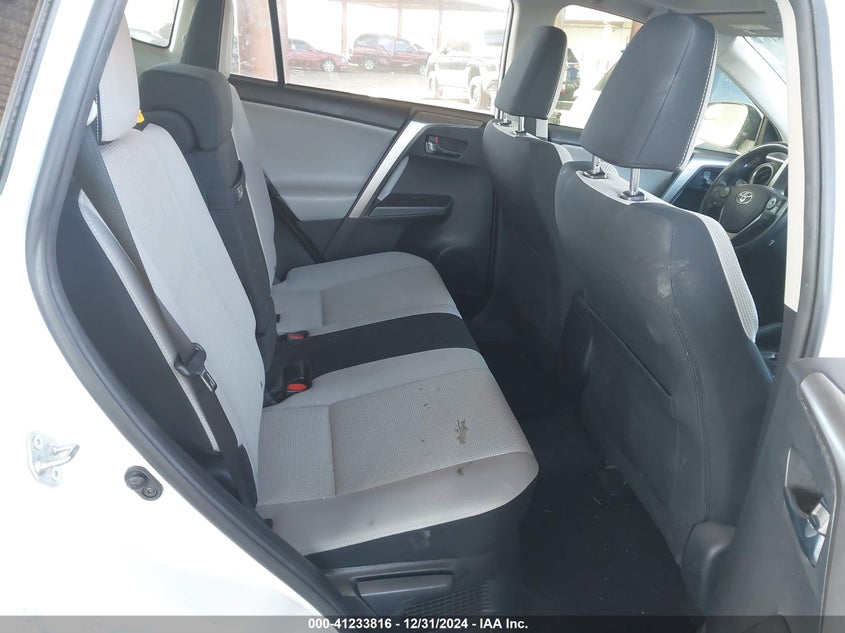 2018 TOYOTA RAV4 HYBRID XLE - JTMRJREV1JD169130