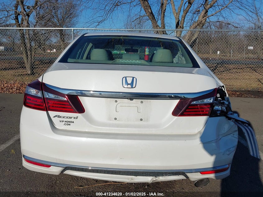 2016 HONDA ACCORD VIN: 1HGCR2F35GA139305