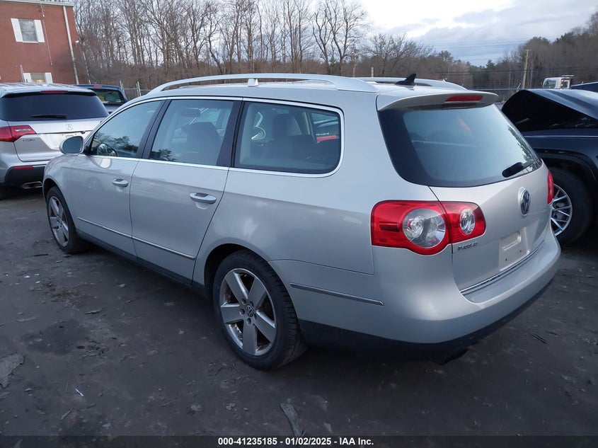 2009 VOLKSWAGEN PASSAT VIN: WVWXK73C49E137465